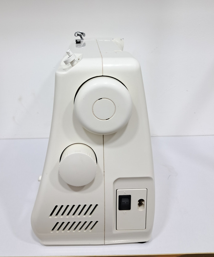 چرخ خیاطی ژانومه مدل660 طرحN-305 استوک