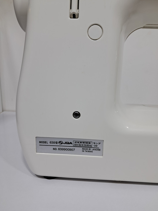 چرخ خیاطی ژانومه مدل639 طرحjem N-105 استوک